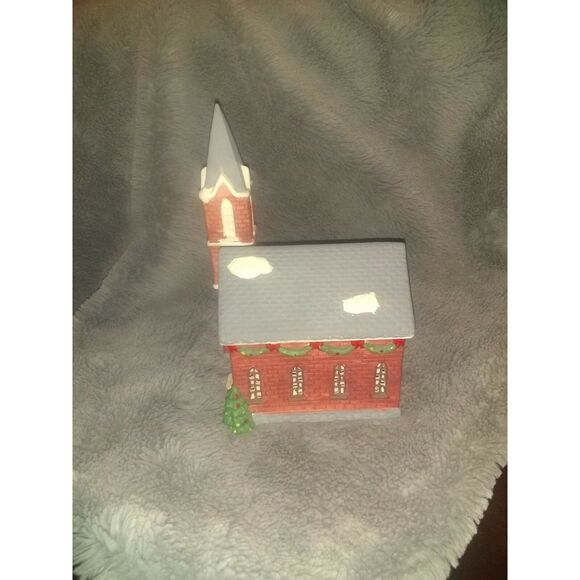Dickens Collectibles Hand Painted Porcelain Lighted House - Christmas - Picture 3 of 8
